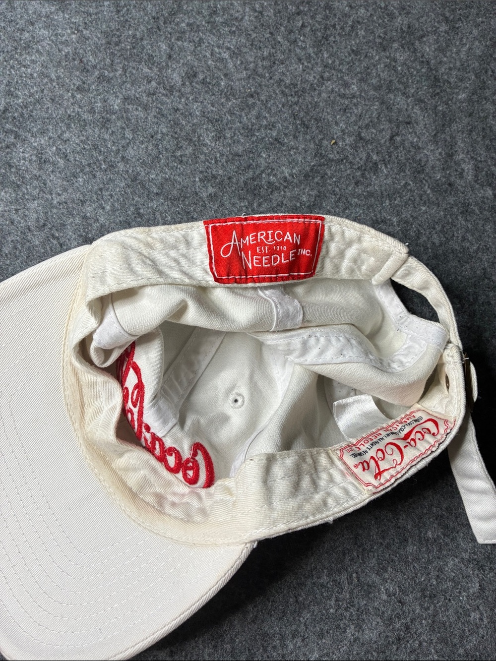Coca-Cola White Cap with Red Script Logo - Picture 2 of 3